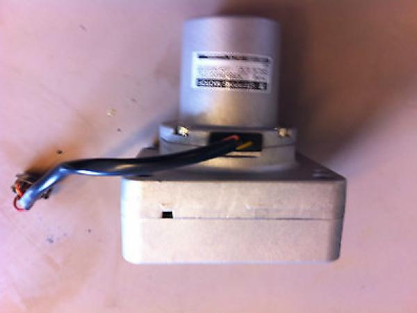 Hitachi EX200-120 Stepmotor